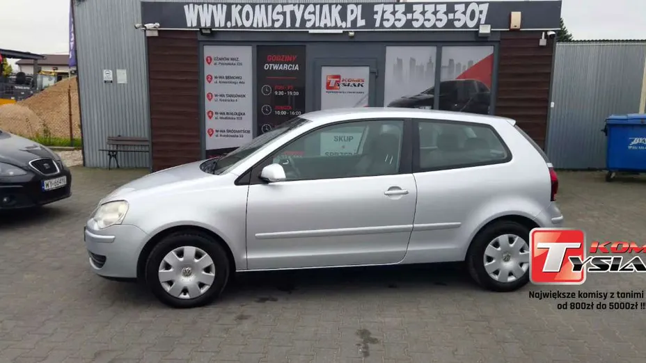 VOLKSWAGEN Polo -
