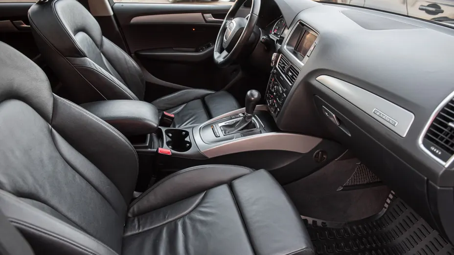 AUDI Q5 -