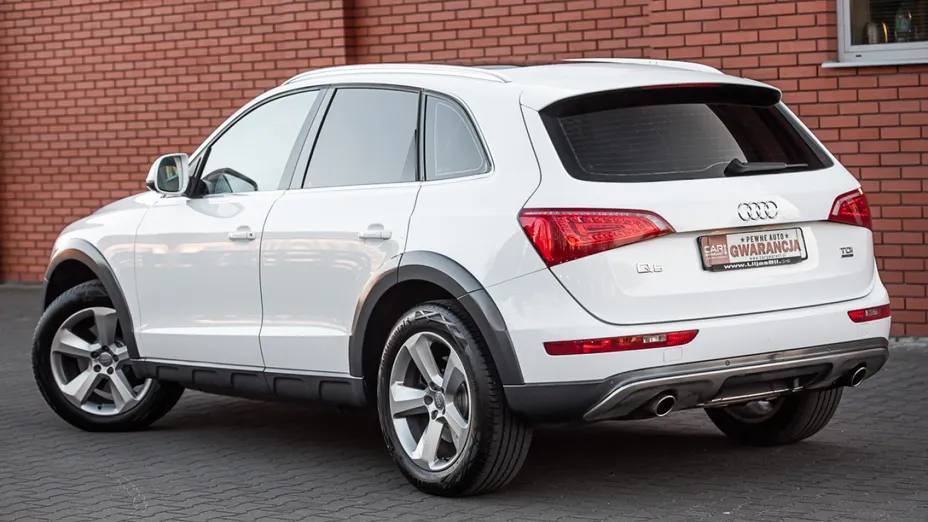 AUDI Q5 -