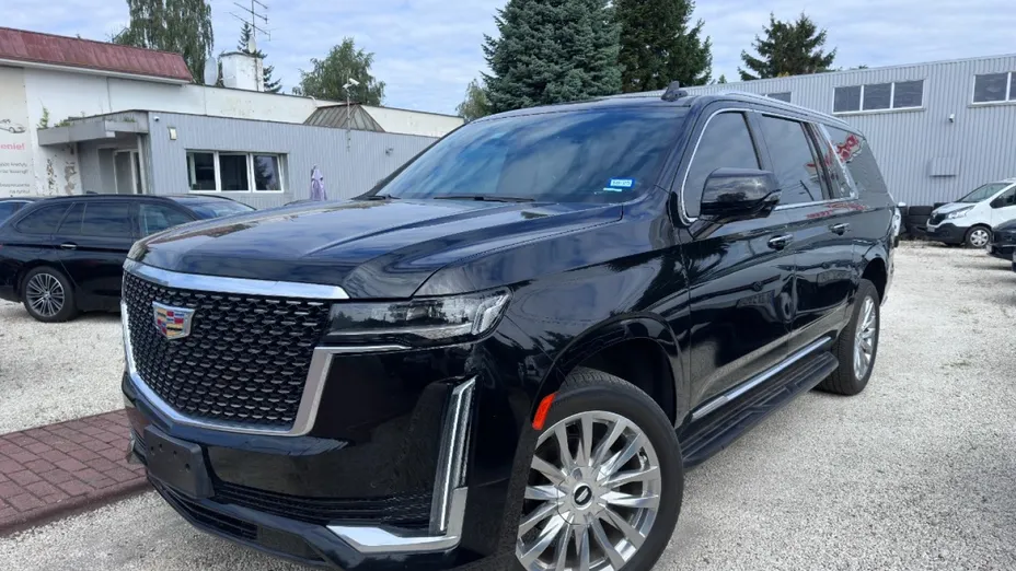 CADILLAC Escalade -