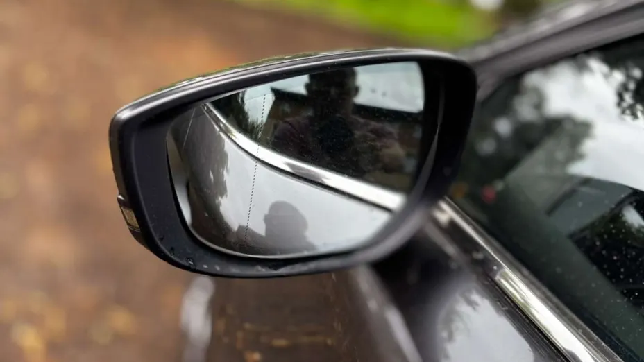 MAZDA CX-30 -