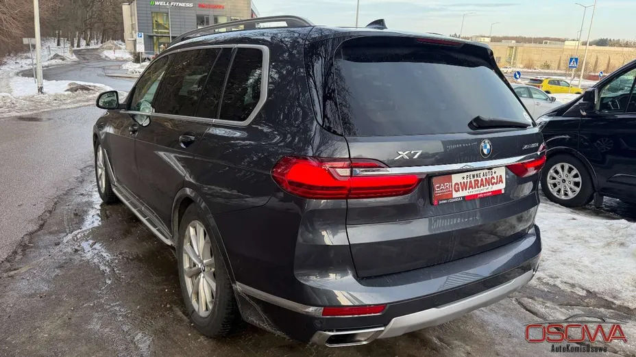 BMW X7 -