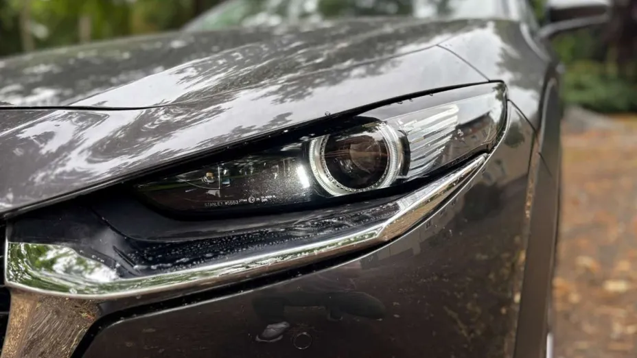 MAZDA CX-30 -