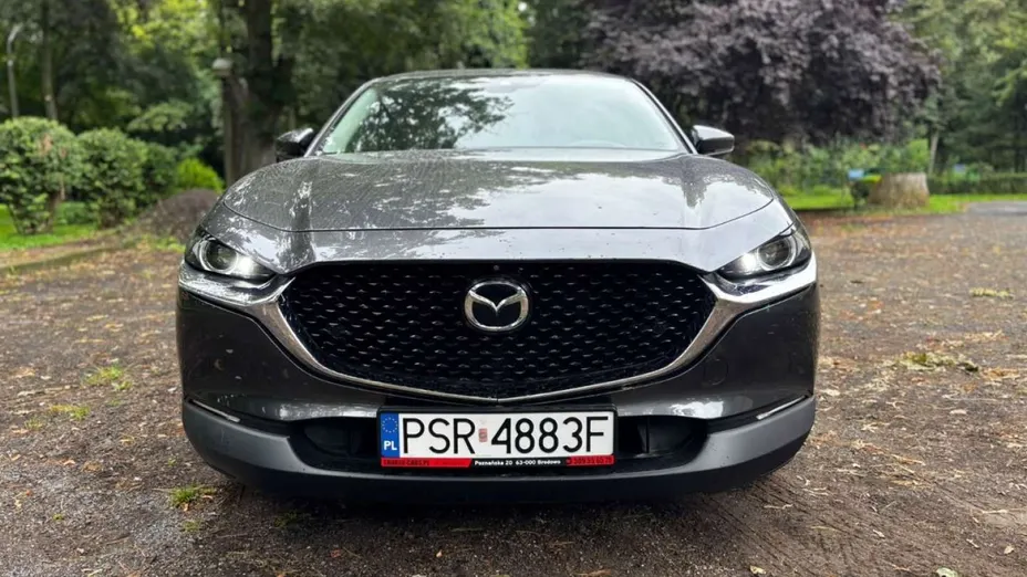 MAZDA CX-30 -