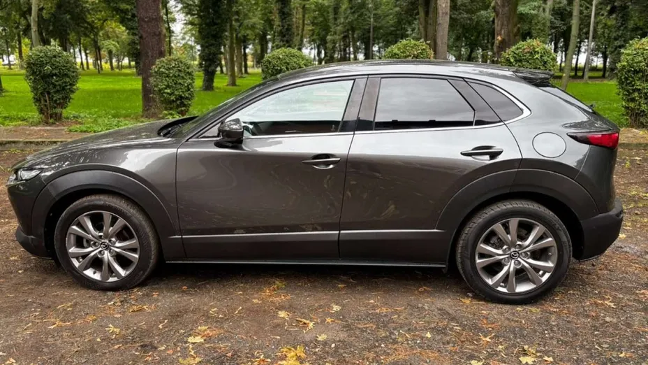 MAZDA CX-30 -