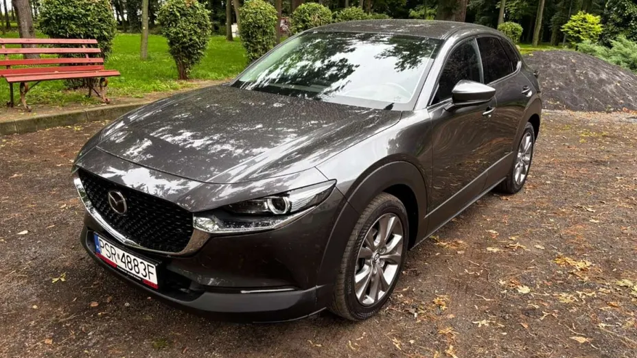 MAZDA CX-30 -