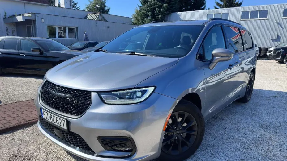 CHRYSLER Pacifica -