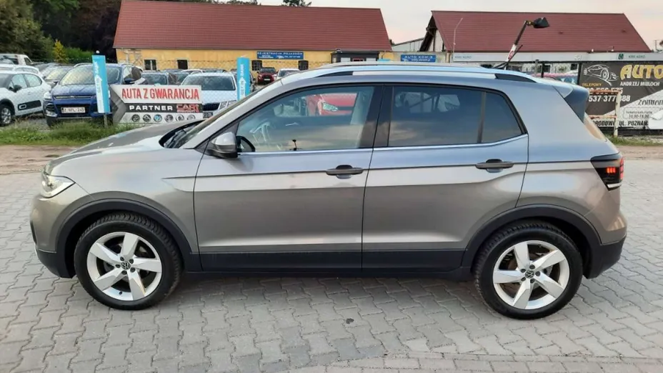 VOLKSWAGEN T-Cross -