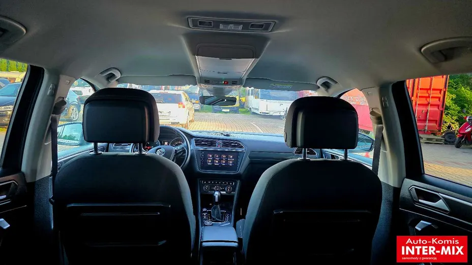 VOLKSWAGEN Tiguan -