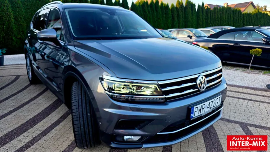 VOLKSWAGEN Tiguan -