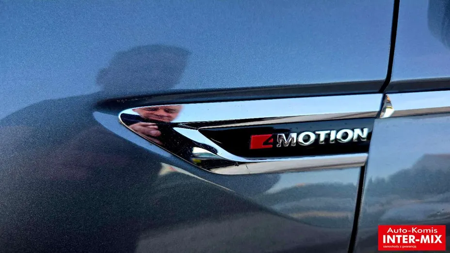VOLKSWAGEN Tiguan -