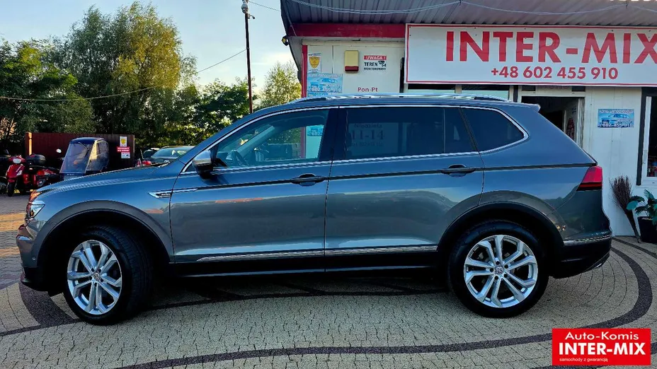 VOLKSWAGEN Tiguan -