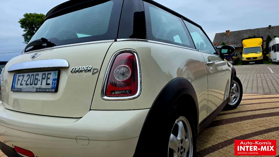 MINI Cooper -