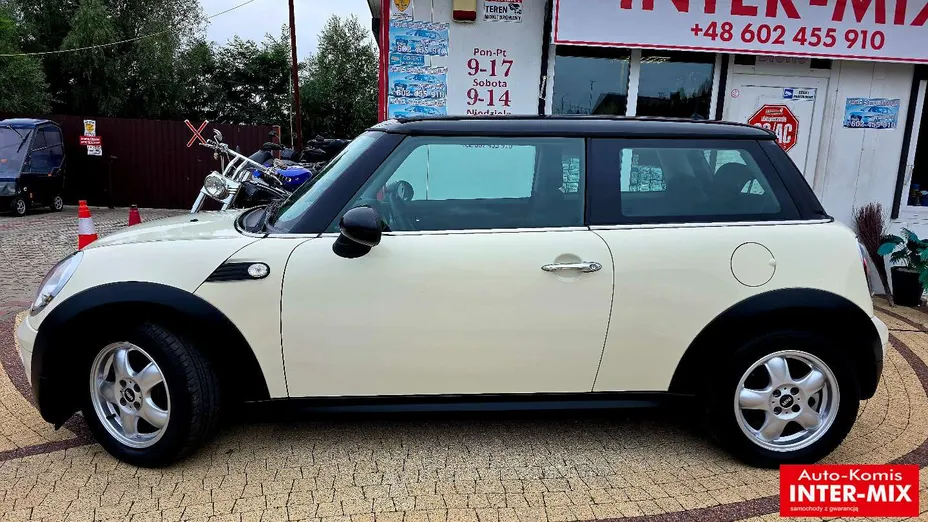 MINI Cooper -