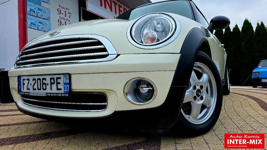 MINI Cooper -