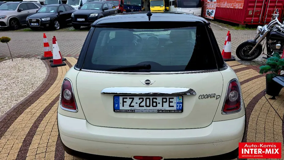 MINI Cooper -