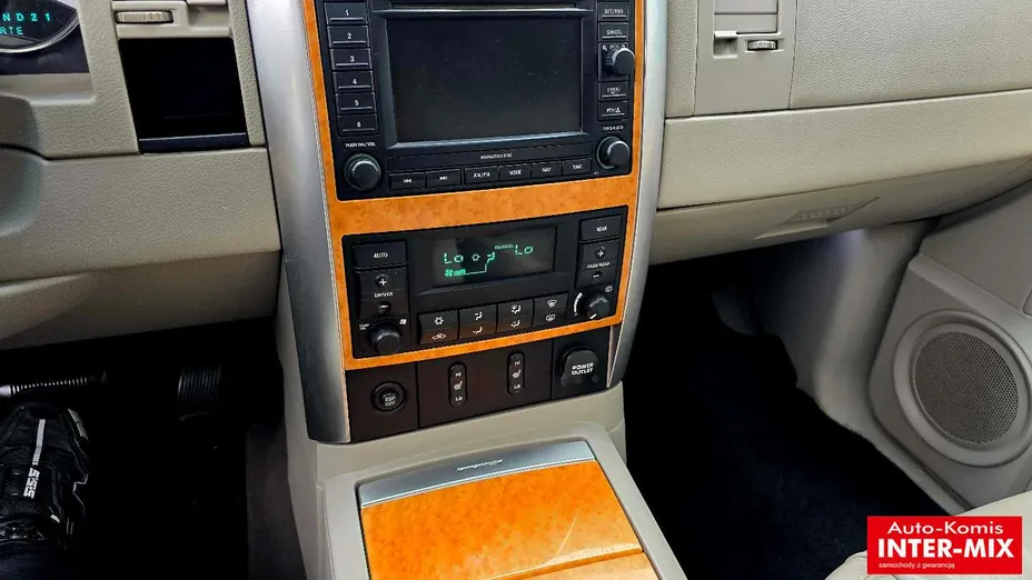 CHRYSLER Aspen -