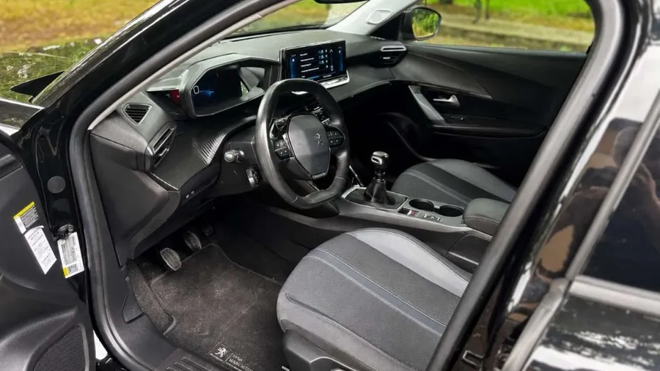 PEUGEOT 2008 -