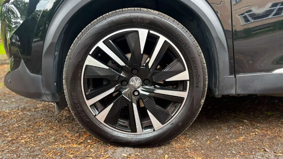 PEUGEOT 2008 -