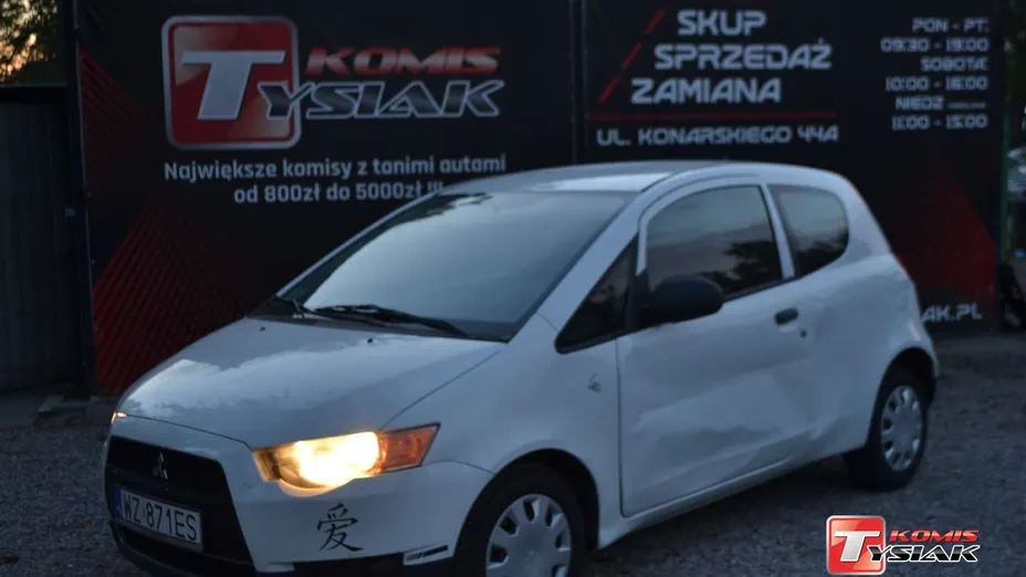 MITSUBISHI Colt -