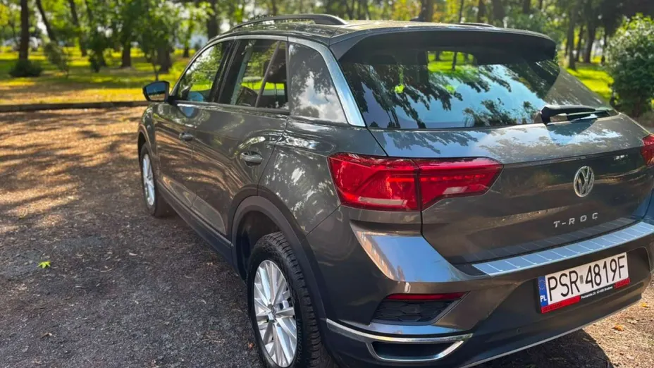 VOLKSWAGEN T-ROC -