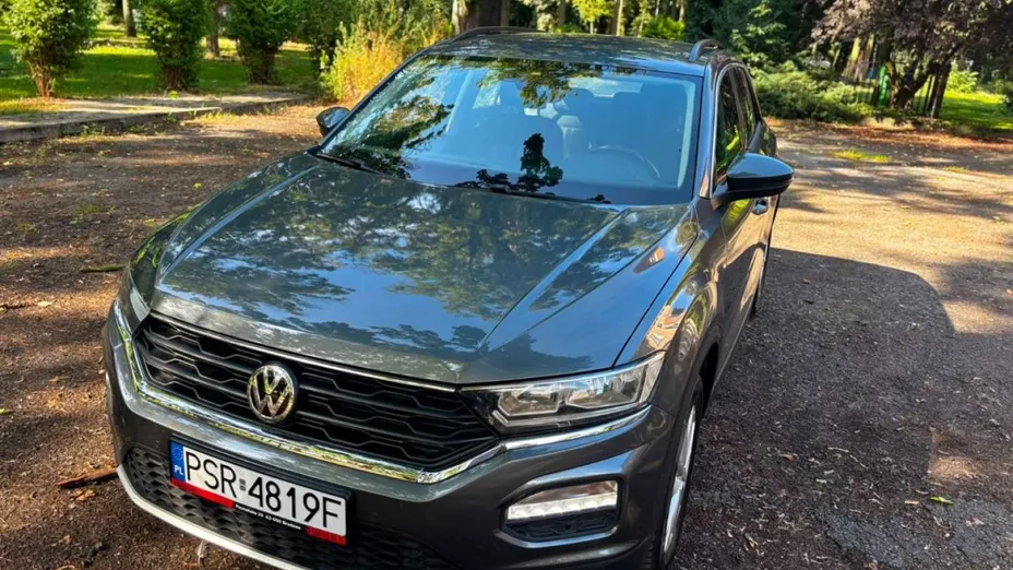 VOLKSWAGEN T-ROC -