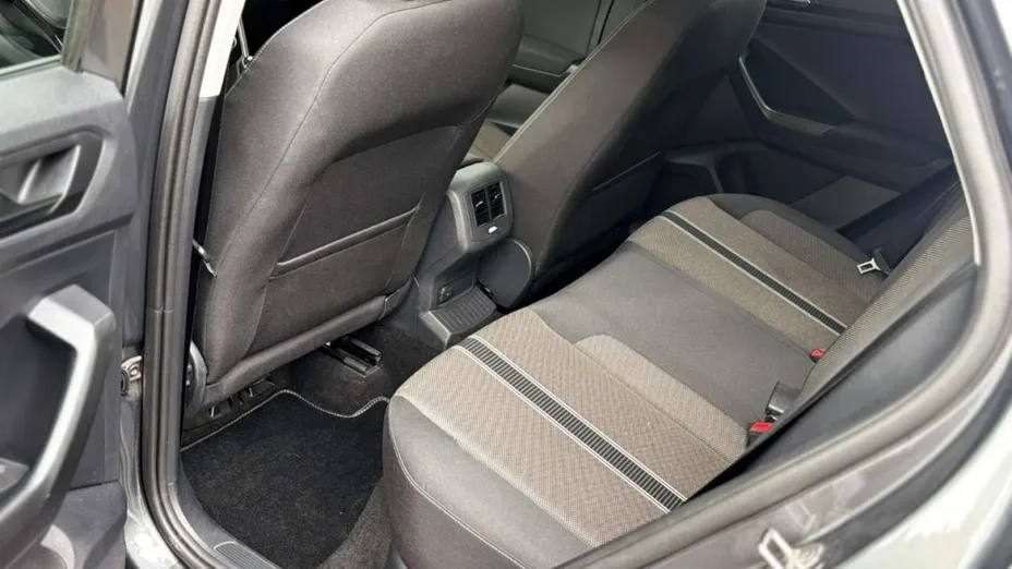 VOLKSWAGEN T-ROC -