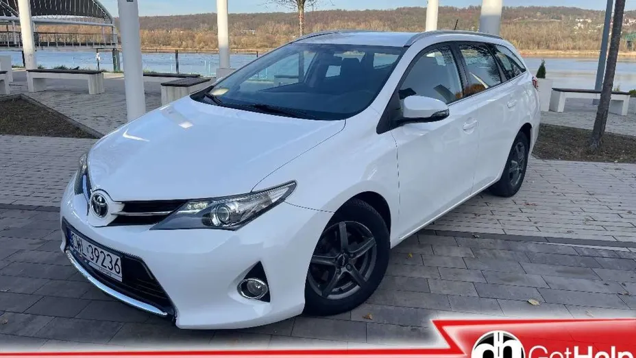 TOYOTA Auris -