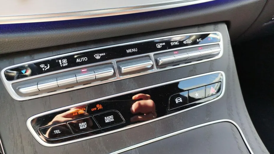 MERCEDES-BENZ E Klasa -