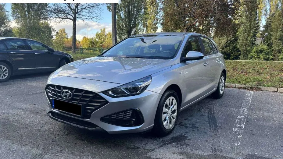 HYUNDAI i30 -