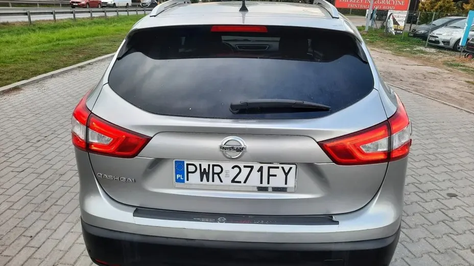 NISSAN Qashqai -