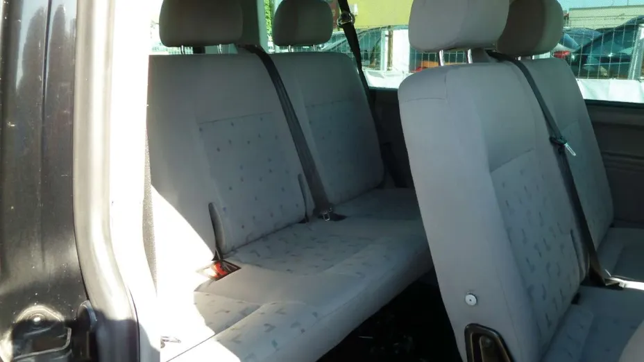 VOLKSWAGEN Caravelle -