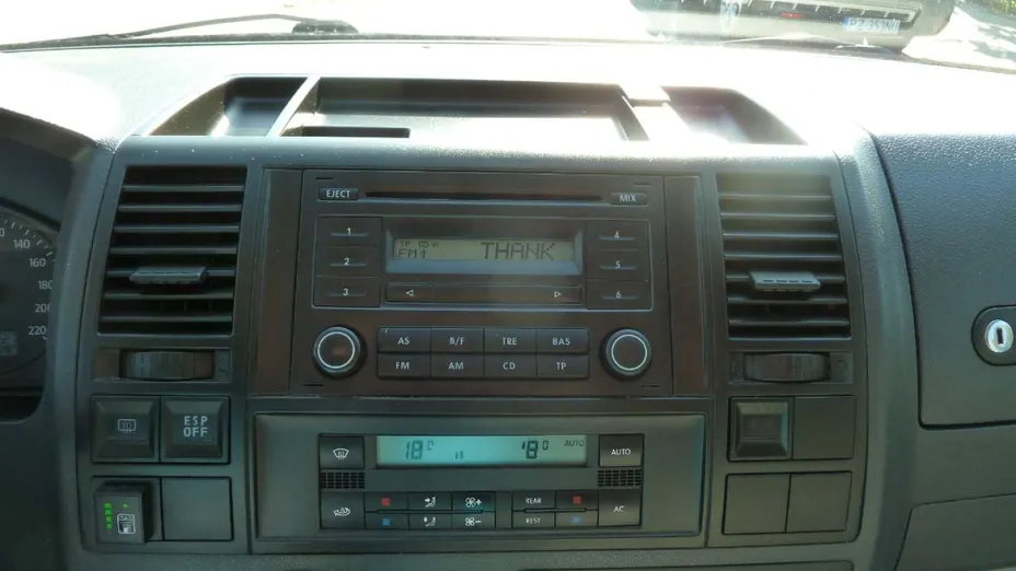 VOLKSWAGEN Caravelle -