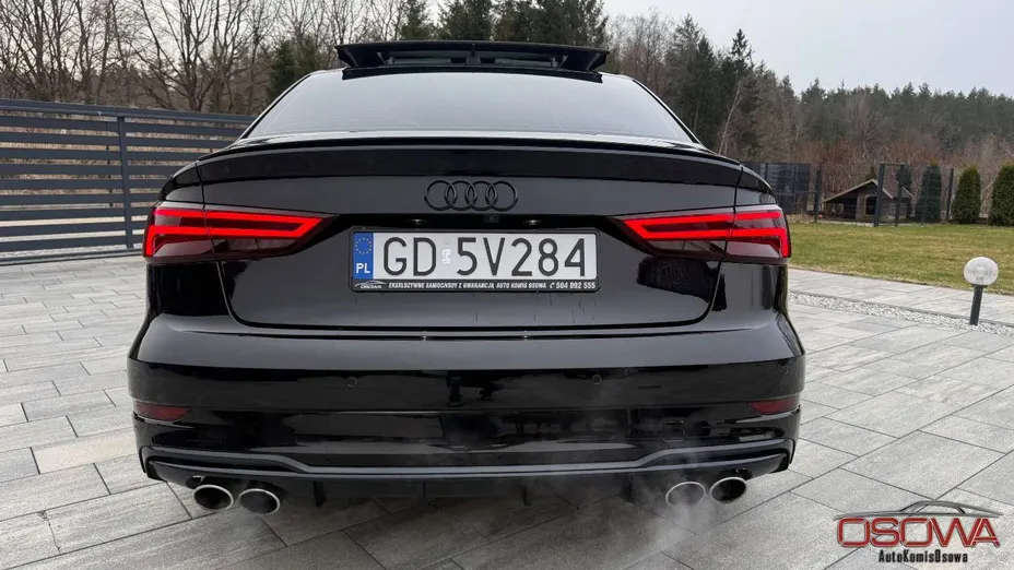 AUDI S3 -
