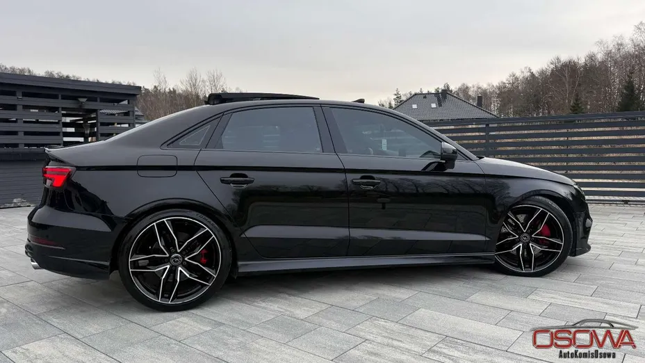 AUDI S3 -