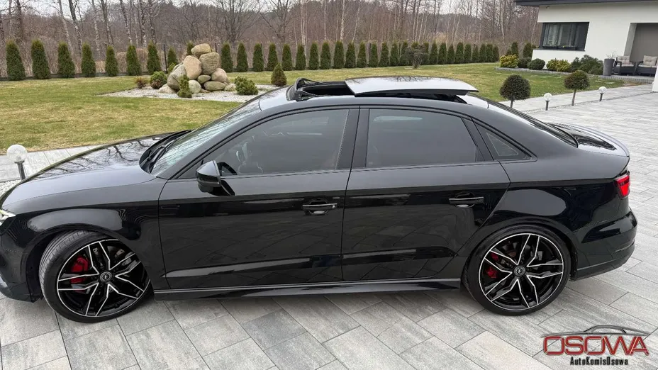 AUDI S3 -