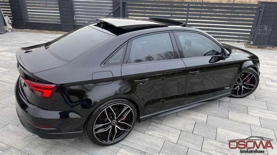 AUDI S3 -