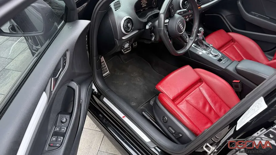 AUDI S3 -