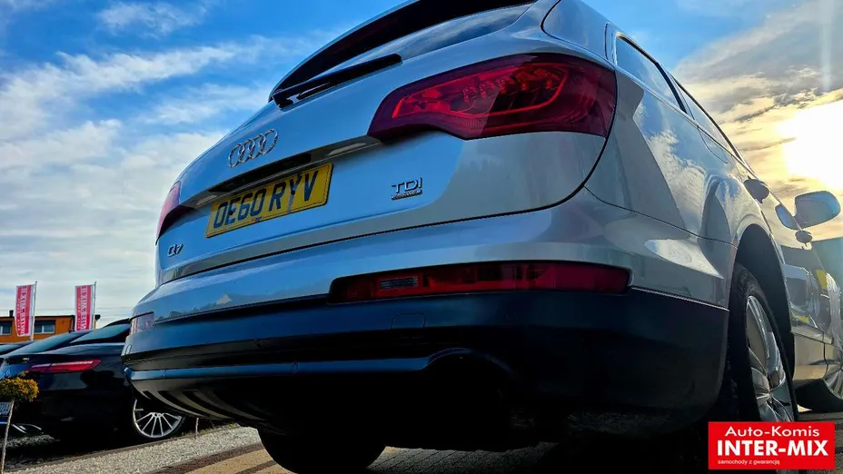 AUDI Q7 -