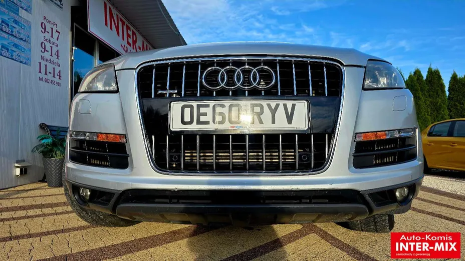 AUDI Q7 -