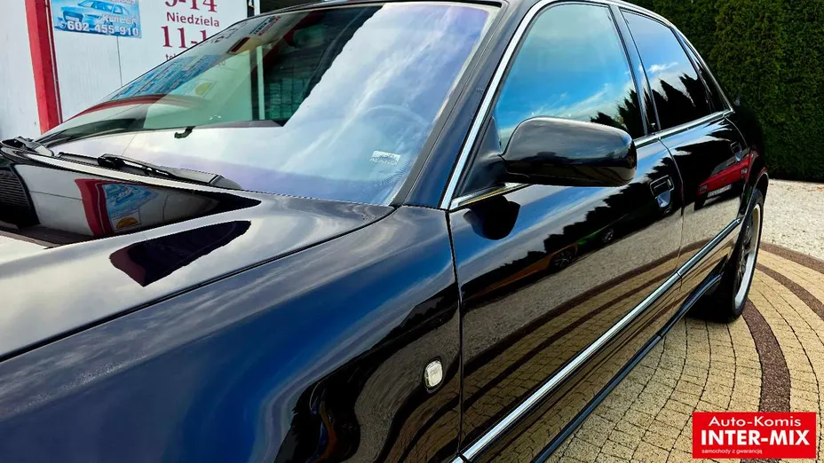 AUDI A8 -