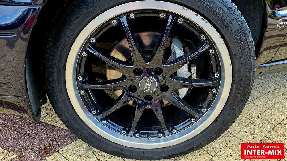 AUDI A8 -