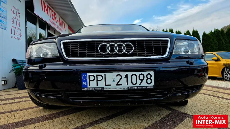 AUDI A8 -