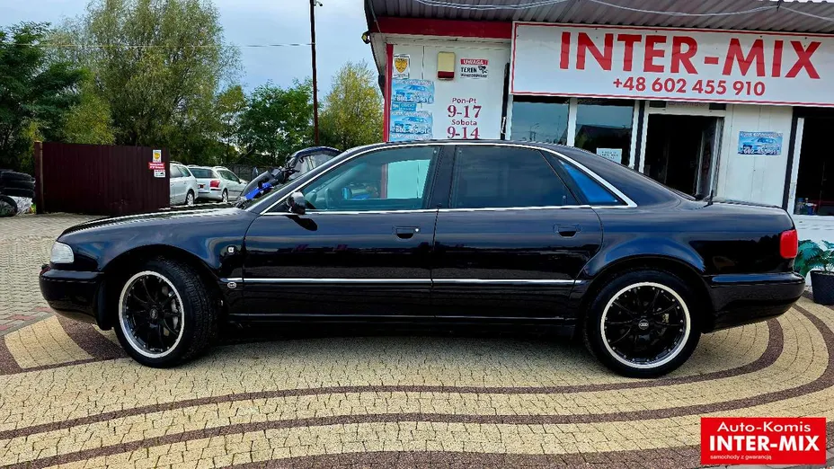 AUDI A8 -