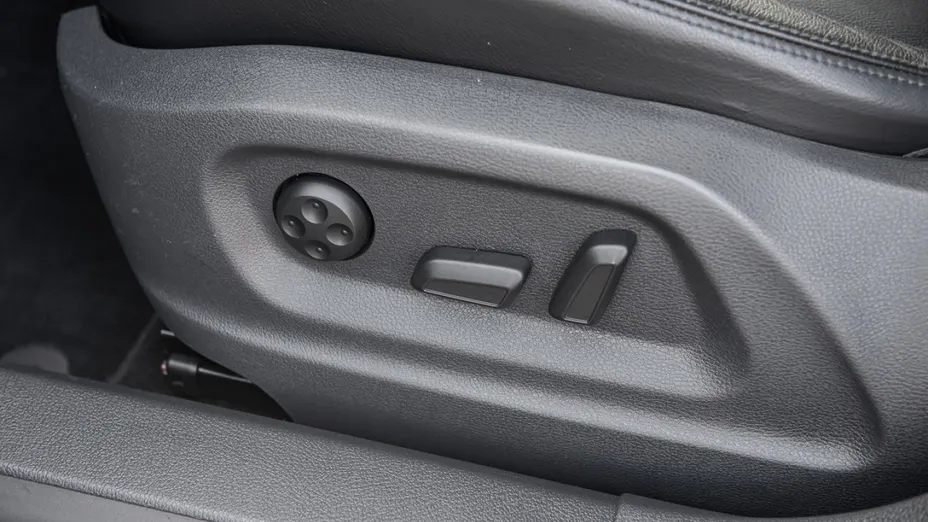 VOLKSWAGEN Tiguan -