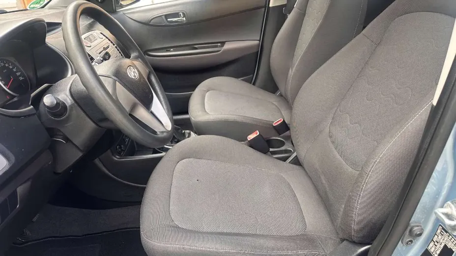 HYUNDAI i20 -