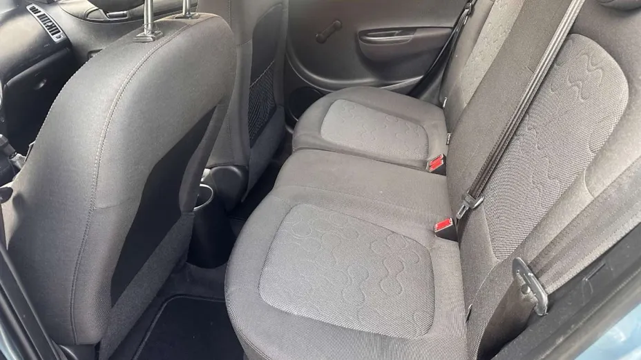 HYUNDAI i20 -