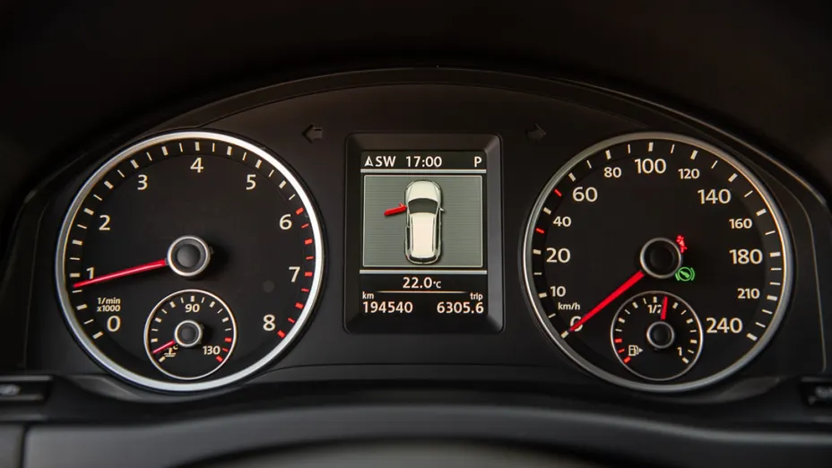 VOLKSWAGEN Tiguan -