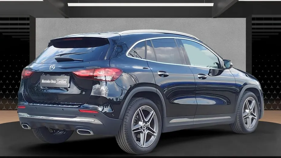 MERCEDES-BENZ GLA -