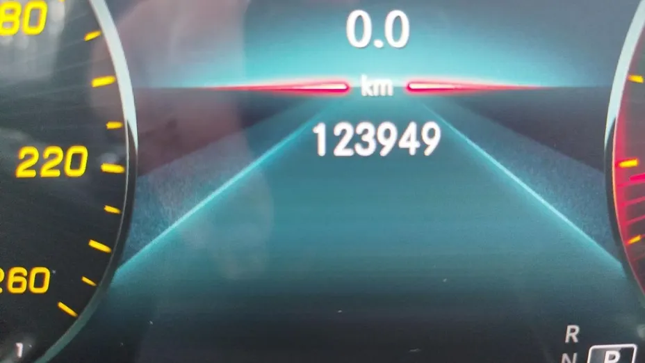 MERCEDES-BENZ GLA -